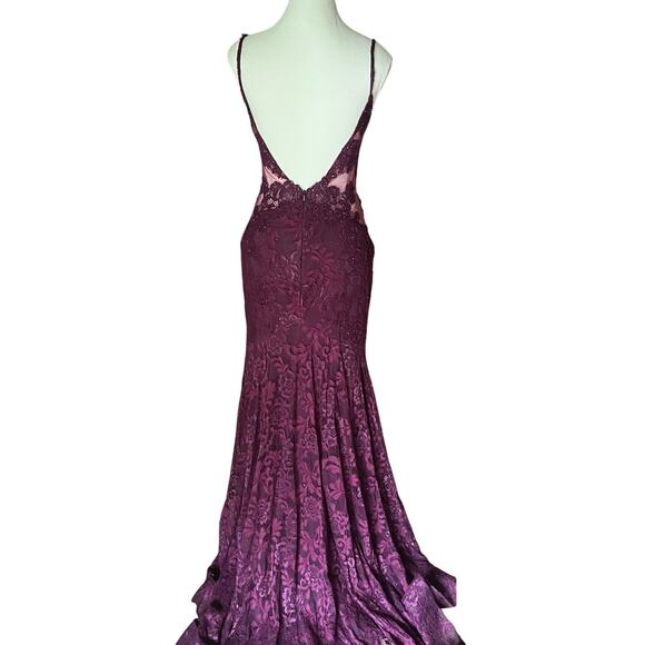 La Femme Women's 8 Dark Berry Deep V-neck Stretch Sparkle Embellished Lace Gown - Picture 8 of 16